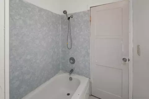 Bath - 2463 Hardy, Lemon Grove, CA 91945 photo 3 of 3