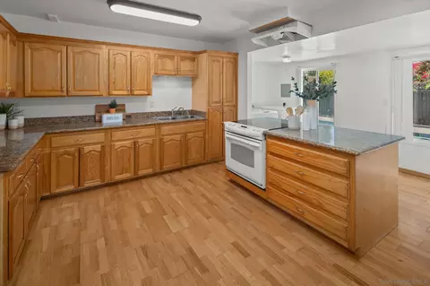 Kitchen - 2463 Hardy, Lemon Grove, CA 91945 photo 2 of 4