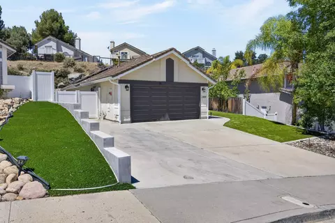 Exterior - 2409 Pimlico Pl, Alpine, CA 91901 photo 2 of 10