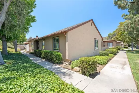 8797 Wahl, Santee, CA 92071