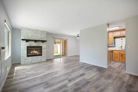 8797 Wahl, Santee, CA 92071