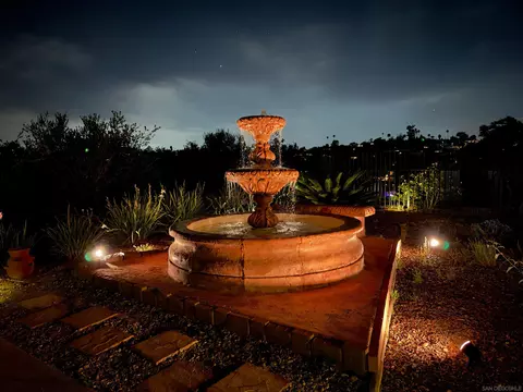 Exterior - 1418 York Dr, Vista, CA 92084 photo 7 of 12
