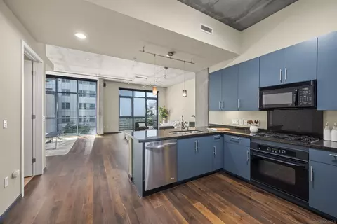 527 10th Ave #302, San Diego, CA 92101