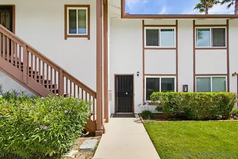 8272 Echo Dell Rd, San Diego, CA 92119