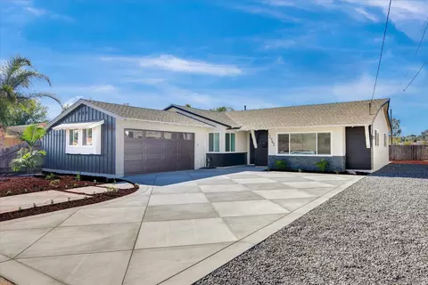 12702 Metate Ln, Poway, CA 92064