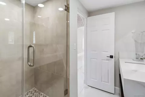 Bath - 1223 Burris Dr, El Cajon, CA 92019 photo 6 of 7