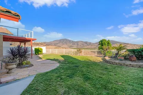 Exterior - 10117 Diamond Head Ct, Spring Valley, CA 91977 photo 8 of 9