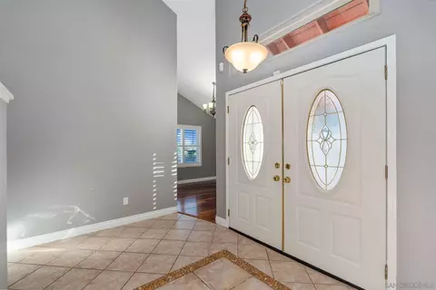 Entry Way - 10117 Diamond Head Ct, Spring Valley, CA 91977 photo 3 of 4