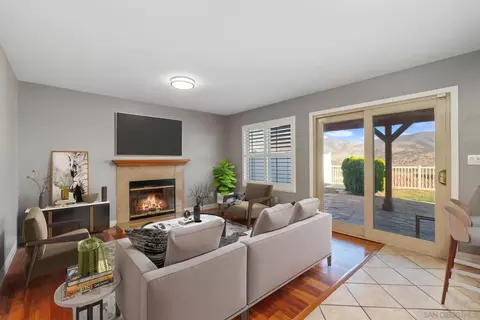 Living - 10117 Diamond Head Ct, Spring Valley, CA 91977 photo 1 of 5