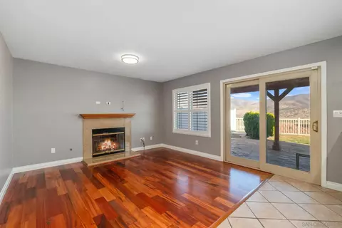 Living - 10117 Diamond Head Ct, Spring Valley, CA 91977 photo 4 of 5