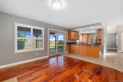 Living - 10117 Diamond Head Ct, Spring Valley, CA 91977 photo 5 of 5
