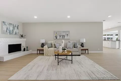 Living - 308 Leeann Ln, Encinitas, CA 92024 photo 5 of 9