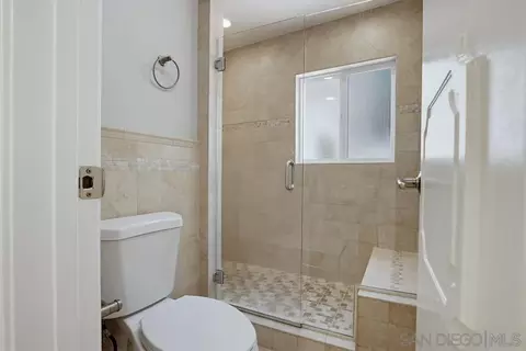 Bath - 308 Leeann Ln, Encinitas, CA 92024 photo 5 of 9