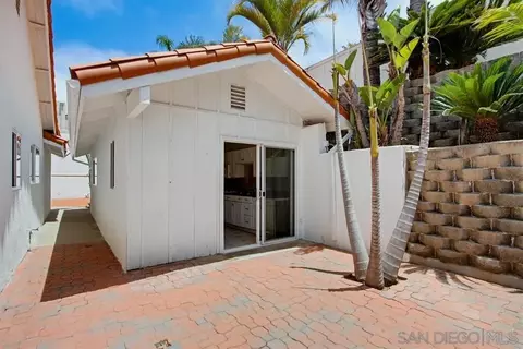Exterior - 308 Leeann Ln, Encinitas, CA 92024 photo 11 of 12