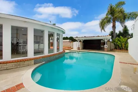 Exterior - 308 Leeann Ln, Encinitas, CA 92024 photo 5 of 12