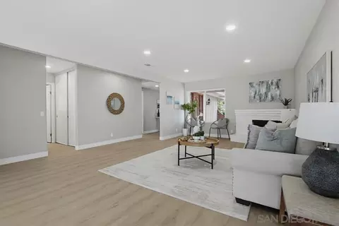 Living - 308 Leeann Ln, Encinitas, CA 92024 photo 2 of 9