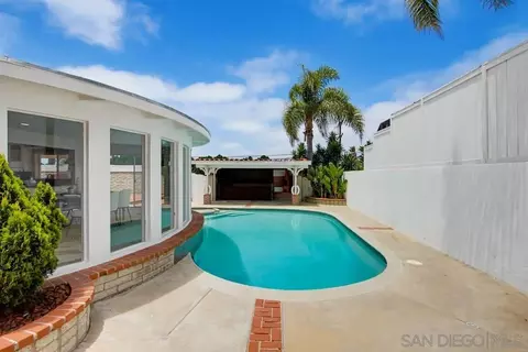 Exterior - 308 Leeann Ln, Encinitas, CA 92024 photo 6 of 12