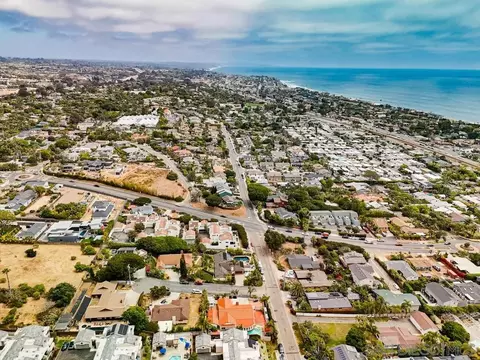 View/Area - 308 Leeann Ln, Encinitas, CA 92024 photo 10 of 11