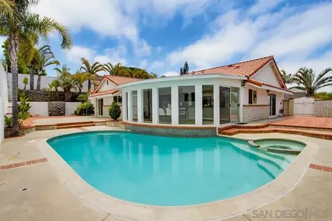 Exterior - 308 Leeann Ln, Encinitas, CA 92024 photo 4 of 12