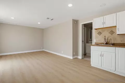 Living - 308 Leeann Ln, Encinitas, CA 92024 photo 9 of 9