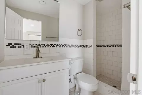 Bath - 308 Leeann Ln, Encinitas, CA 92024 photo 9 of 9
