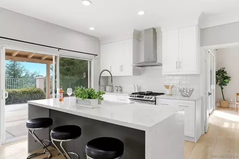 Kitchen - 1734 Kyrsten Ter, Alpine, CA 91901 photo 4 of 4