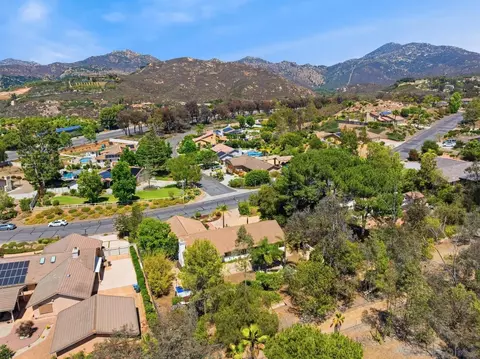 View/Area - 16490 Bridlewood, Poway, CA 92064 photo 2 of 4