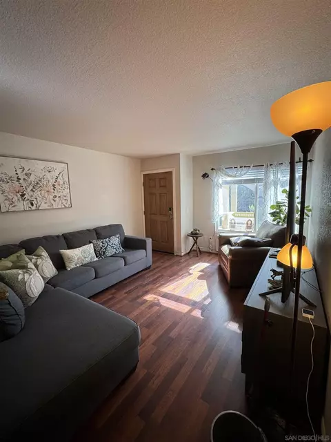 1845 Bayview Hts #99, San Diego, CA 92105