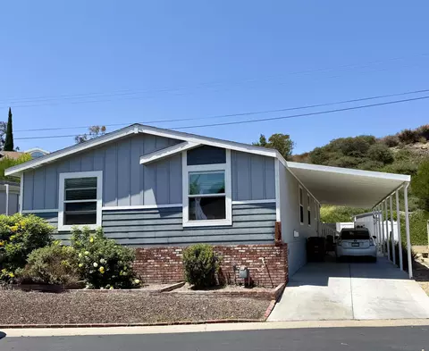 2003 Bayview Hts #SPC 138, San Diego, CA 92105