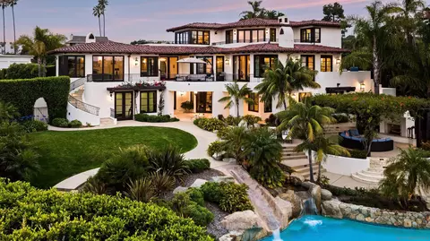 Exterior - 5833 Rutgers Rd, La Jolla, CA 92037 photo 5 of 14