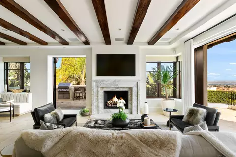 Living - 5833 Rutgers Rd, La Jolla, CA 92037 photo 1 of 6