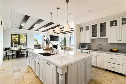 Kitchen - 5833 Rutgers Rd, La Jolla, CA 92037 photo 2 of 4