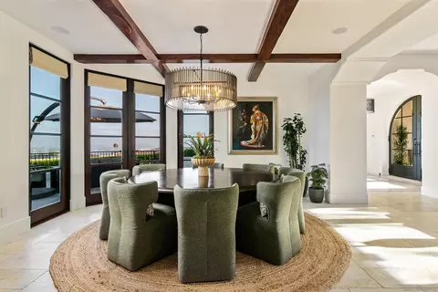 Dining - 5833 Rutgers Rd, La Jolla, CA 92037 photo 1 of 2