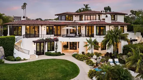 Exterior - 5833 Rutgers Rd, La Jolla, CA 92037 photo 6 of 14