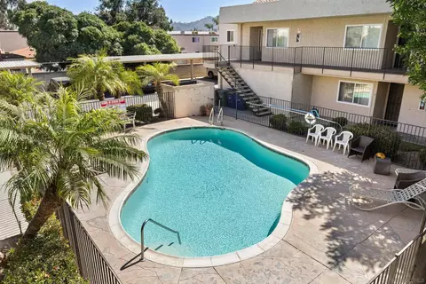 300 Roanoke Rd # 13, El Cajon, CA 92020