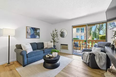 1051 Rock Spgs #120, Escondido, CA 92026