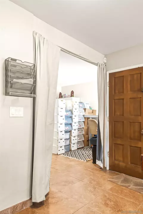 Entry Way - 625 E J, Chula Vista, CA 91910 photo 3 of 4