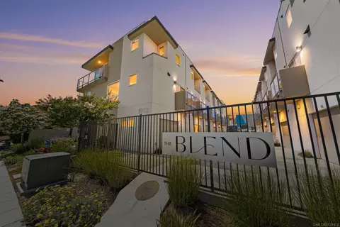 1952 Hornblend #6, San Diego, CA 92109