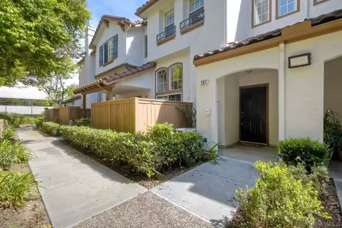 10242 Wateridge Cir #197, San Diego, CA 92121