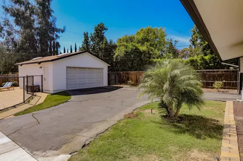 Exterior - 16716 Martincoit Rd, Poway, CA 92064 photo 4 of 11