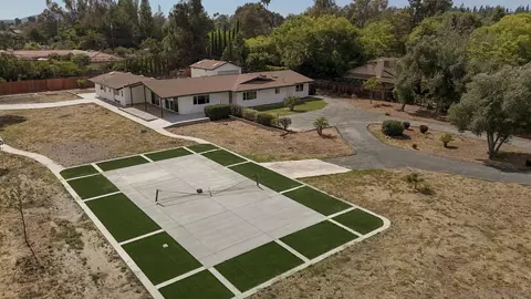 Exterior - 16716 Martincoit Rd, Poway, CA 92064 photo 5 of 11
