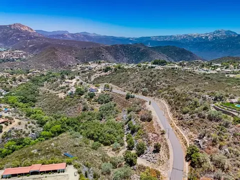 via viejas oeste, Alpine, CA 91901 photo 12