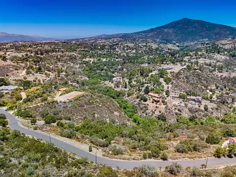 via viejas oeste, Alpine, CA 91901 photo 7