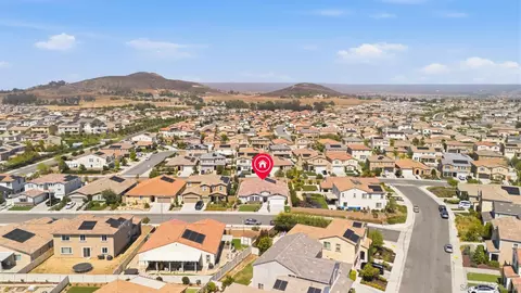 34490 Bloomberry Rd, Murrieta, CA 92563