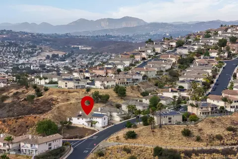 View/Area - 2002 Pointe Pkwy, Spring Valley, CA 91978 photo 9 of 10