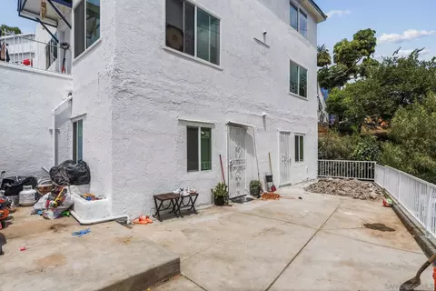 2931-2933 Prospect St, National City, CA 91950