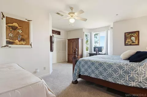 Bedroom - 1550 Knoll Park Ln, Fallbrook, CA 92028 photo 4 of 9