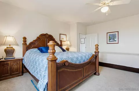 Bedroom - 1550 Knoll Park Ln, Fallbrook, CA 92028 photo 6 of 9