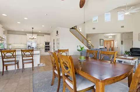 Dining - 1550 Knoll Park Ln, Fallbrook, CA 92028 photo 4 of 4