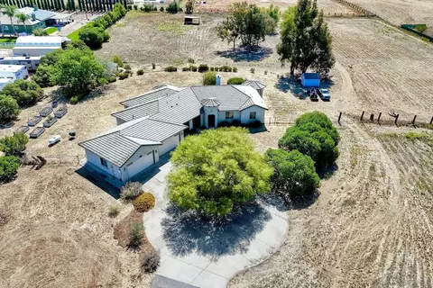 1335 Magnolia Ave, Ramona, CA 92065
